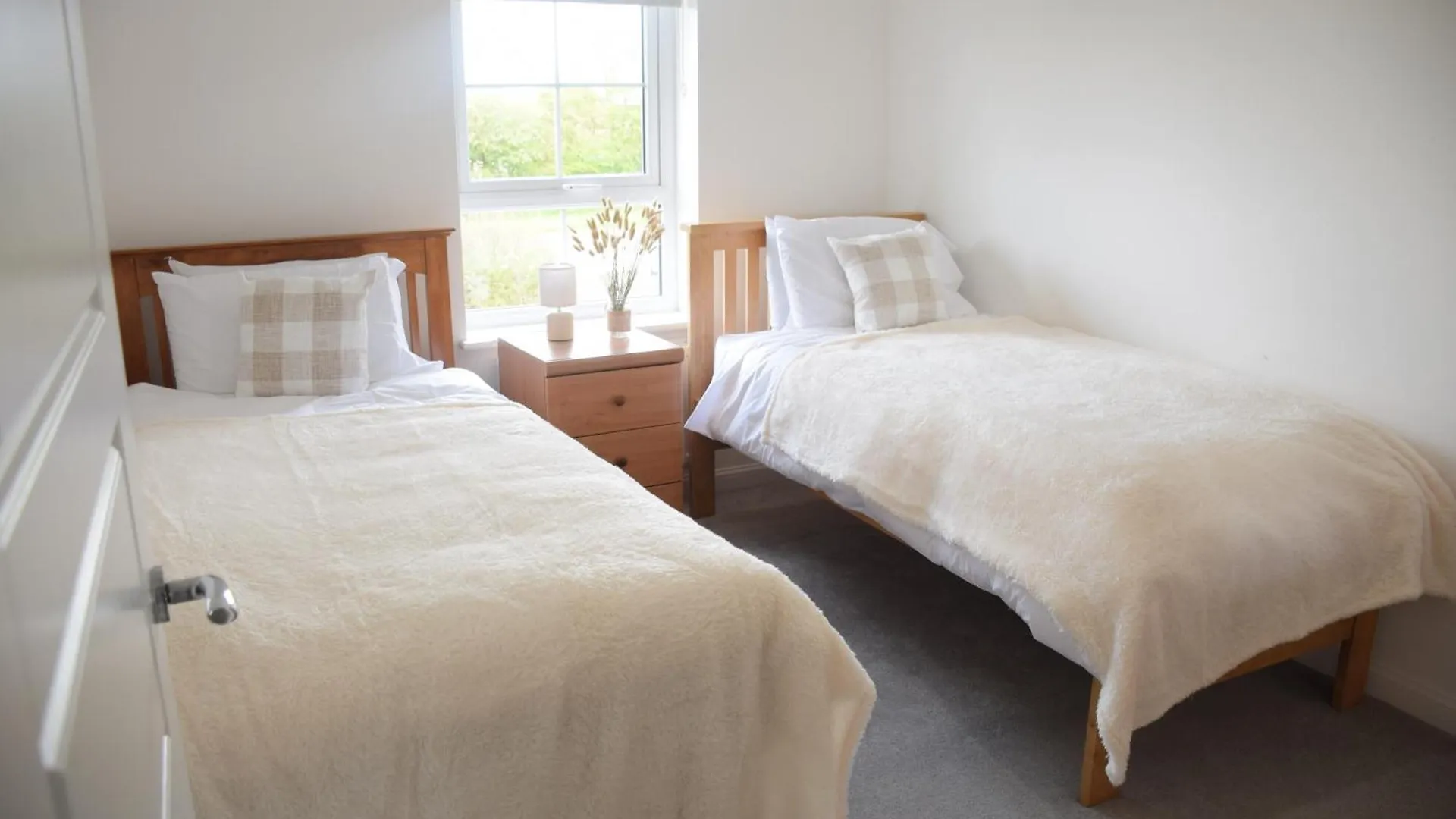 Orient Oasis Yarm Villa